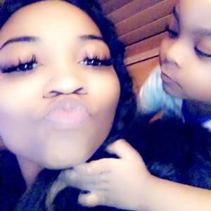 Meet your Posher, Denisha